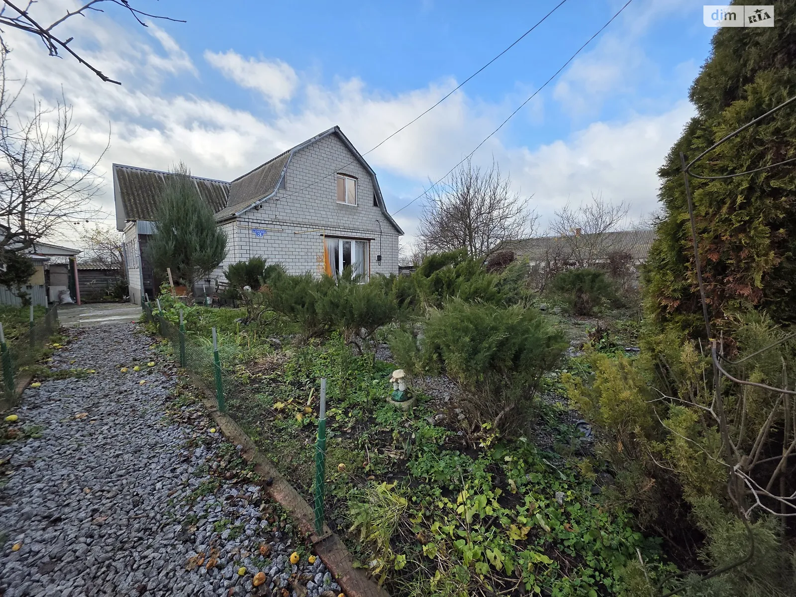 Продается дом на 2 этажа 60 кв. м с бассейном, цена: 20999 $ - фото 1