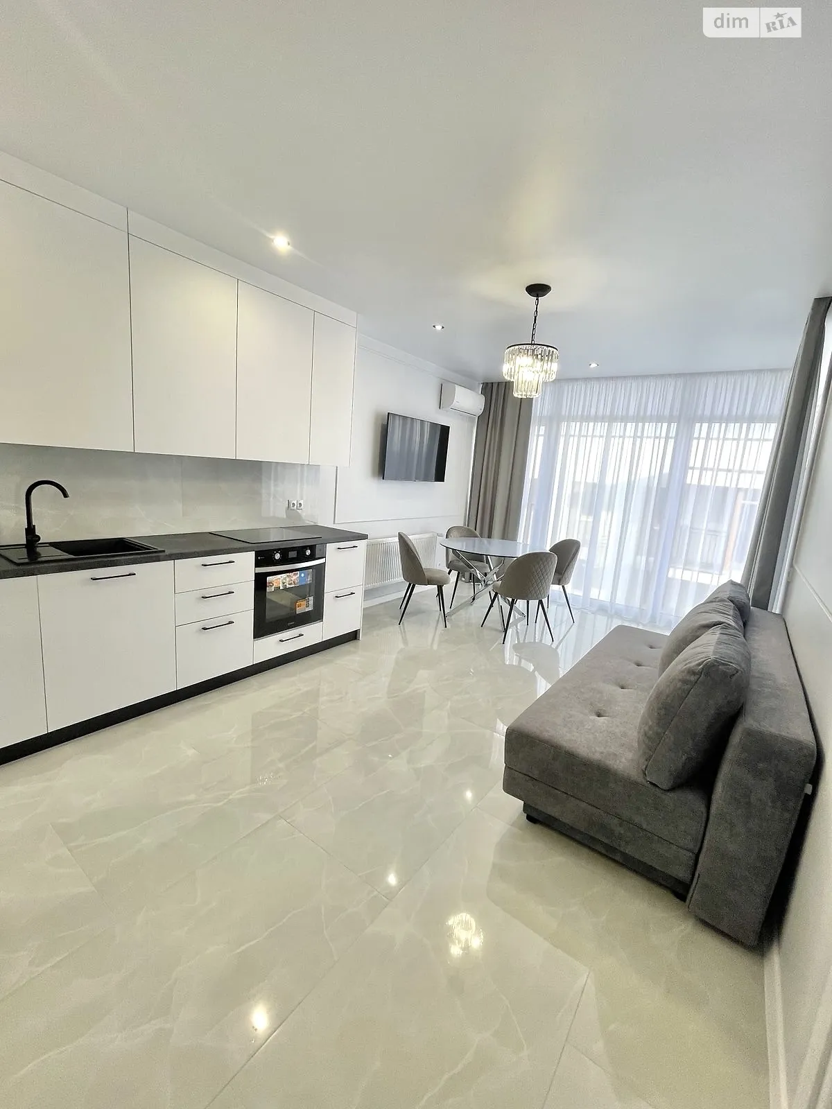 Продается 1-комнатная квартира 38.5 кв. м в Ровно, ул. Гармонии, 12 - фото 1