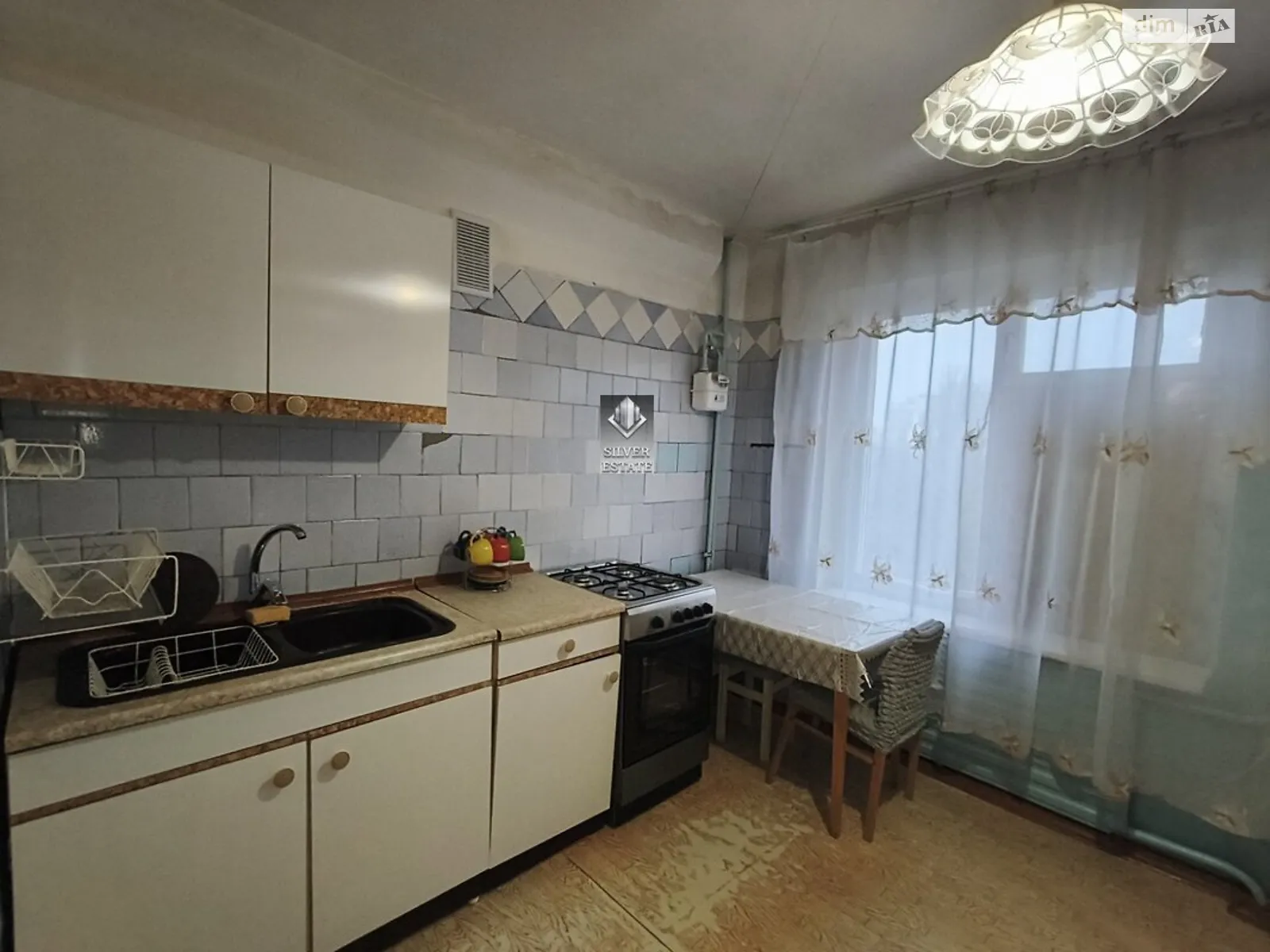 2-комнатная квартира 50 кв. м в, цена: 5000 грн - фото 1