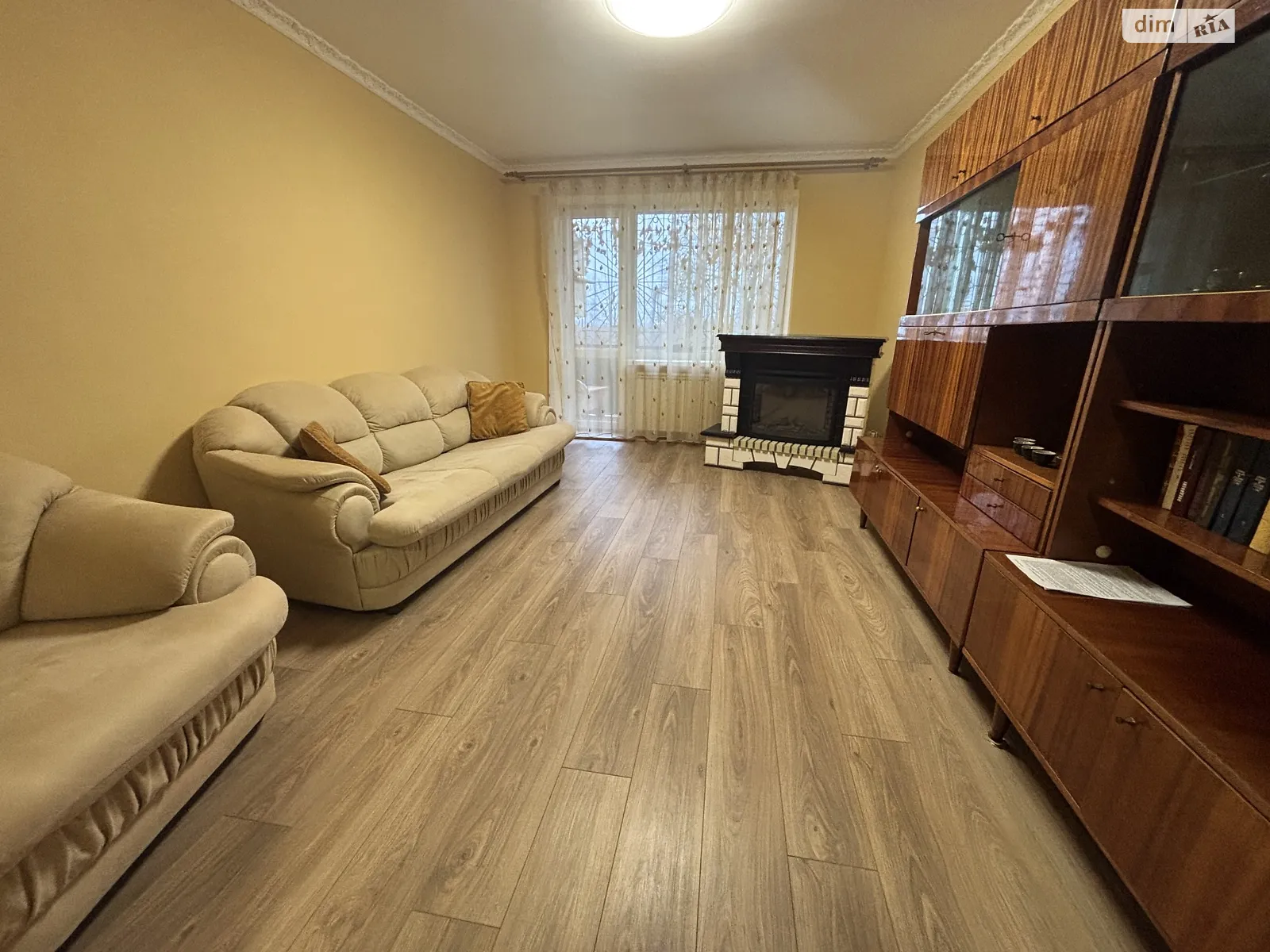 Продается 3-комнатная квартира 67 кв. м в Ужгороде, ул. Лысенко - фото 1