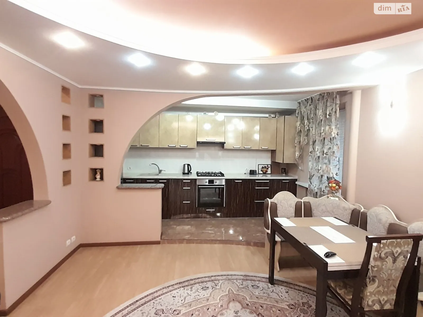 Продается 3-комнатная квартира 64.5 кв. м в Виннице, ул. Пирогова, 3А - фото 1