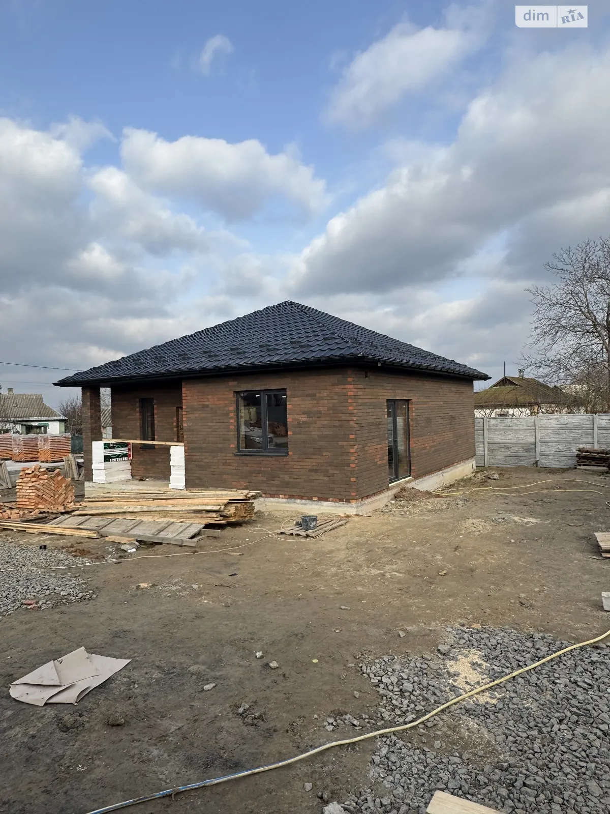 Продается одноэтажный дом 73 кв. м с камином, цена: 78000 $ - фото 1