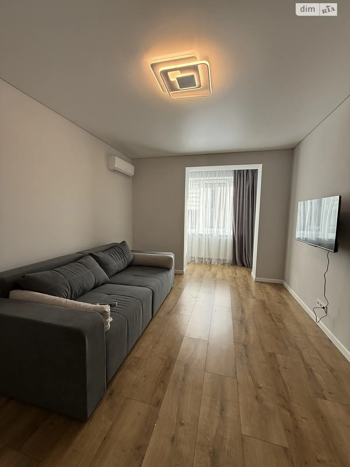 Здається в оренду 2-кімнатна квартира 60 кв. м у Ужгороді, вул. Миколи Амосова(Грибоєдова), 6 - фото 1