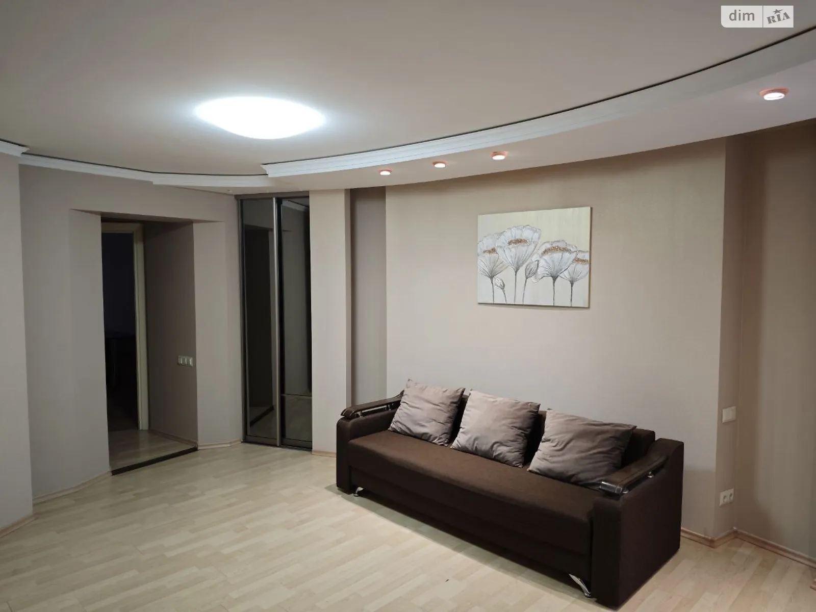 Продается 2-комнатная квартира 56 кв. м в Хмельницком, ул. Каменецкая, 109 - фото 1