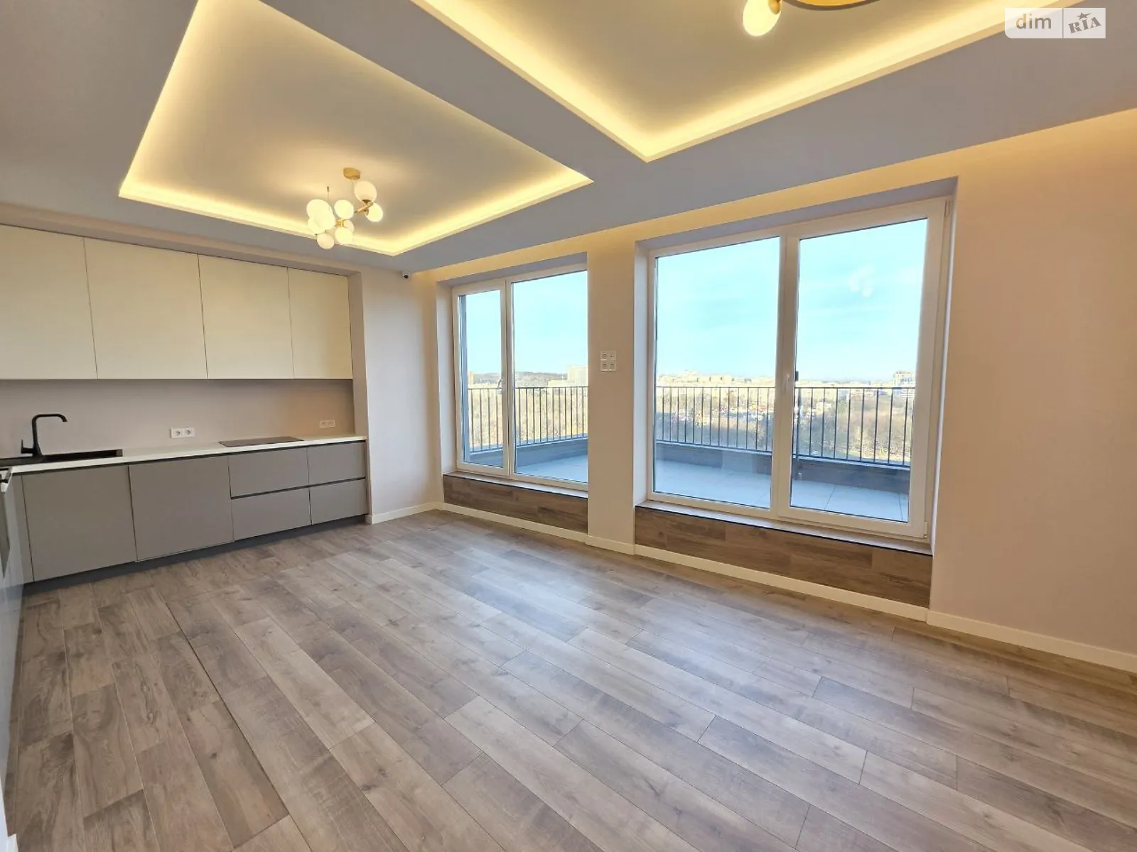 Продается 3-комнатная квартира 102.5 кв. м в Львове, просп. Черновола Вячеслава - фото 1