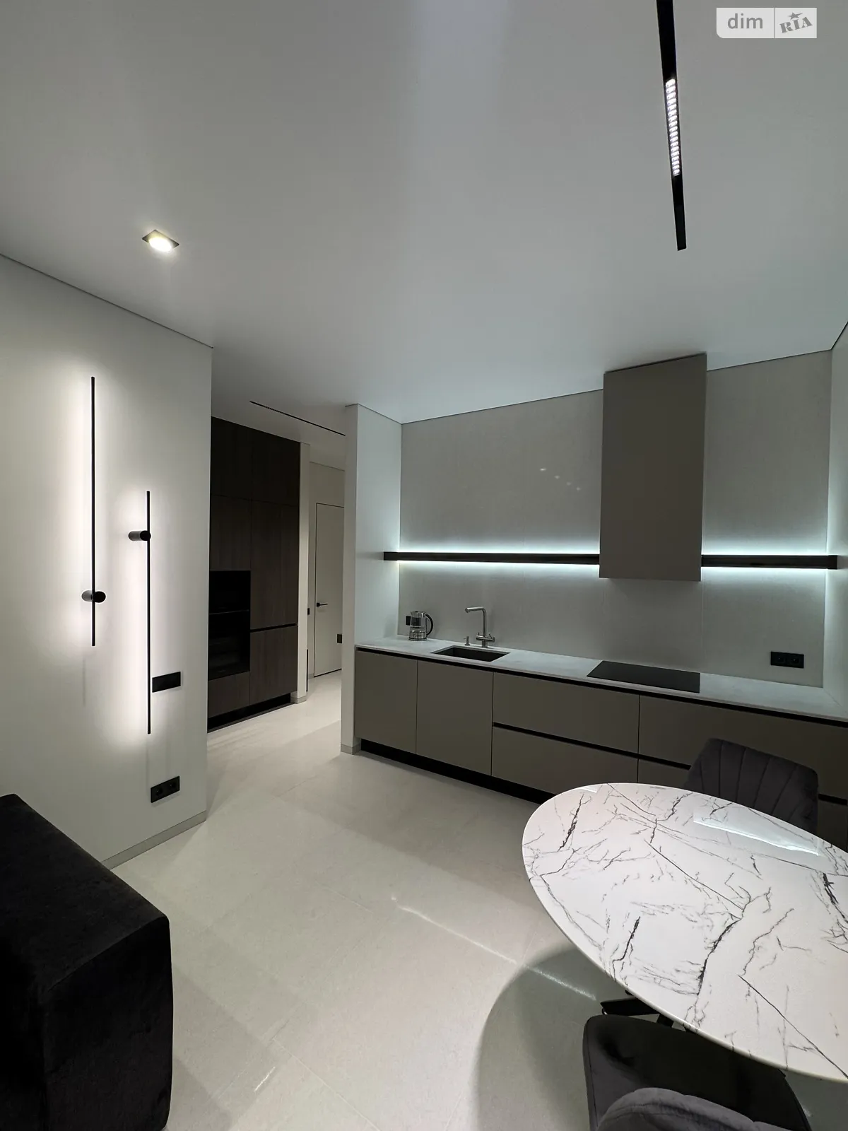 Продається 1-кімнатна квартира 52 кв. м у Дніпрі, вул. Набережна Перемоги, 7 корпус 2 - фото 1