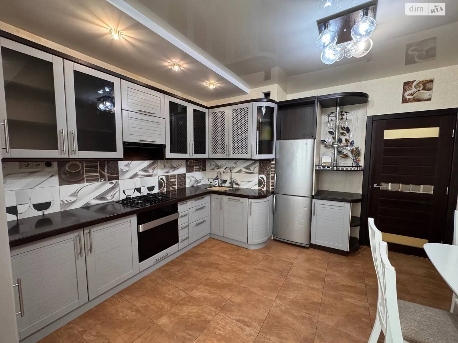 Сдается в аренду 2-комнатная квартира 82 кв. м в Хмельницком, ул. Степана Бандеры - фото 1