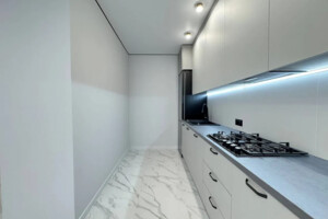 Продаж квартири, Івано-Франківськ, р‑н. Майзлі, Незалежності (Горького) вулиця