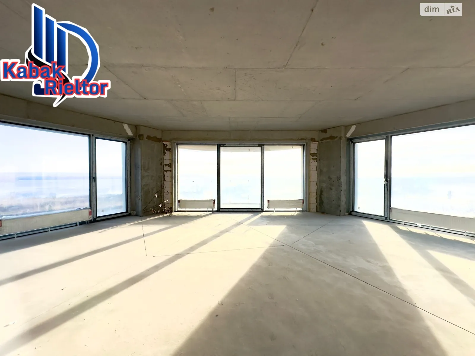 Продається 1-кімнатна квартира 95.7 кв. м у Дніпрі, вул. Набережна Перемоги, 7 корпус 2 - фото 1