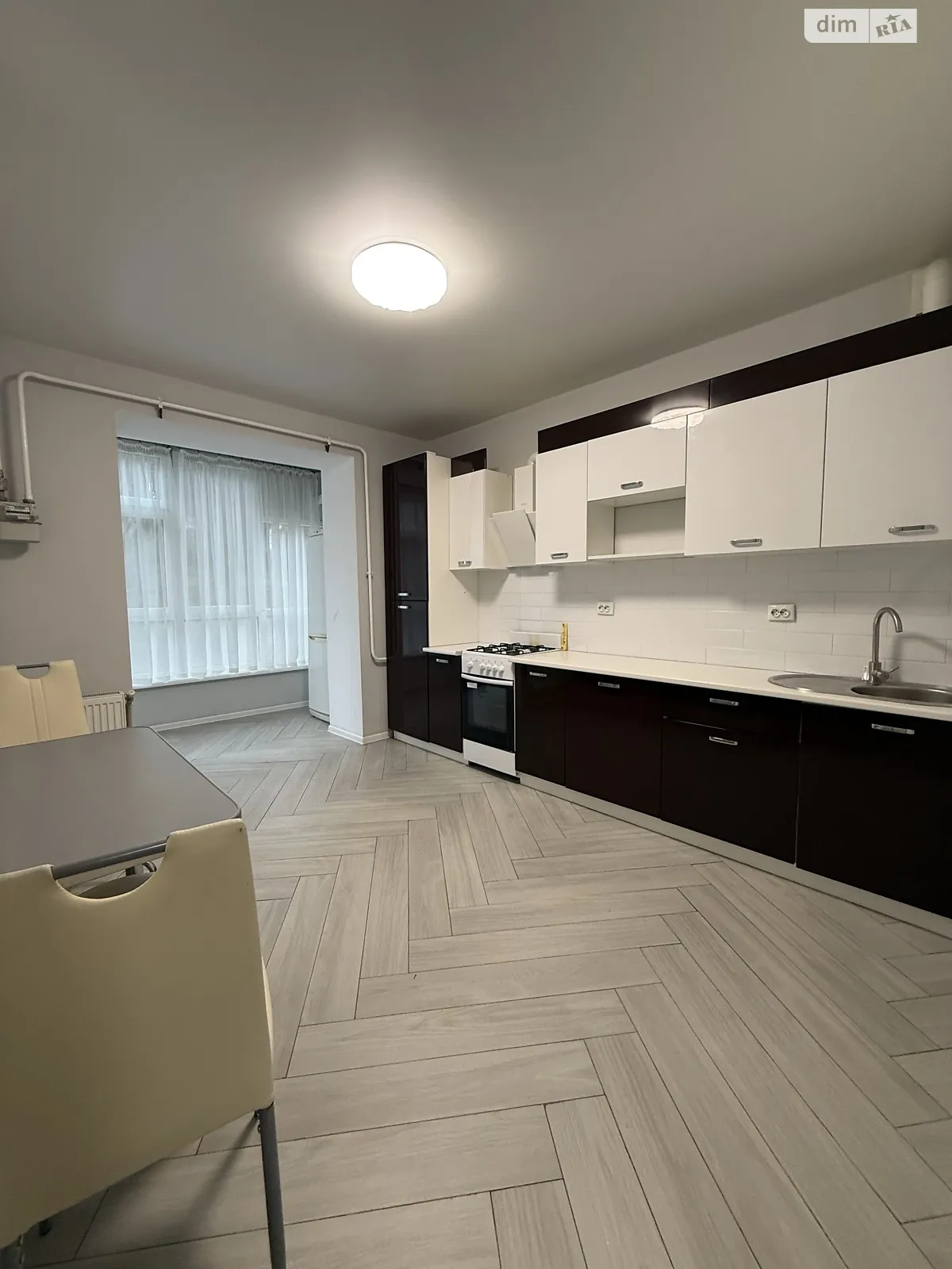 Здається в оренду 1-кімнатна квартира 43 кв. м у Хмельницькому, вул. Залізняка Максима, 1В - фото 1