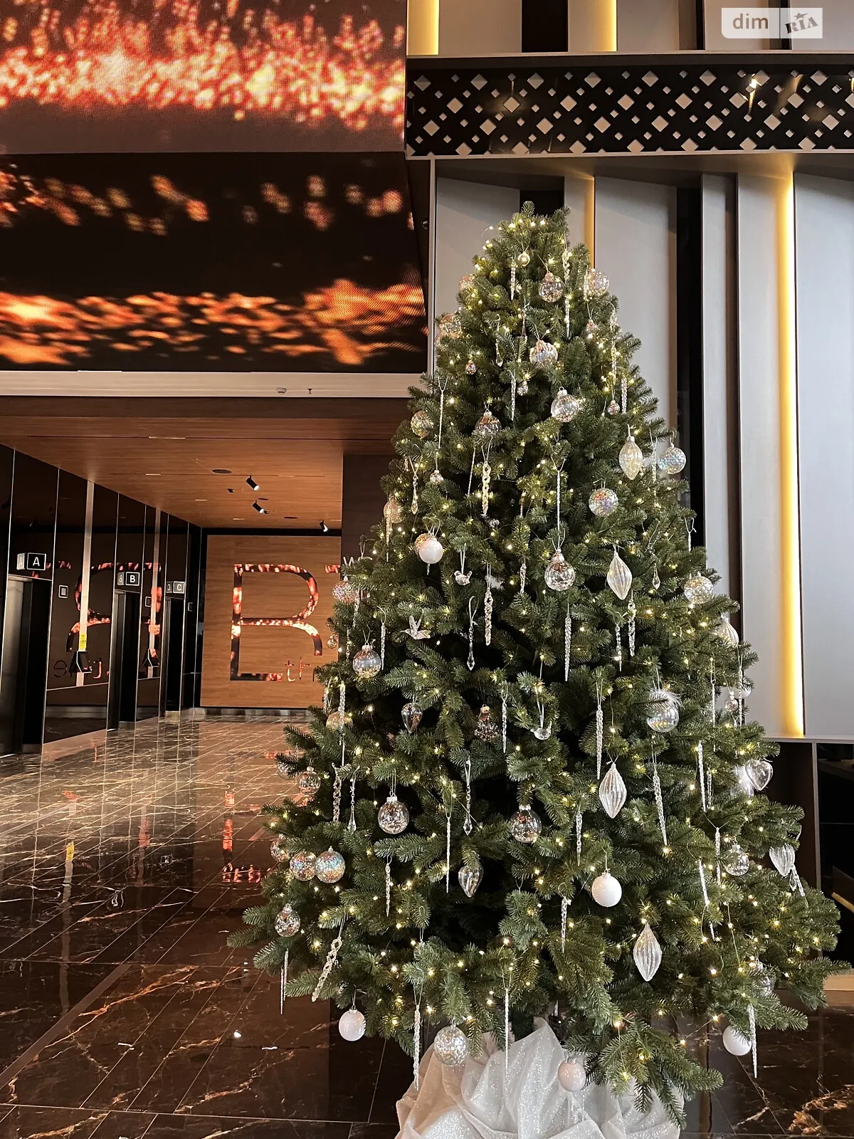 Продається офіс 320 кв. м в бізнес-центрі, цена: 515000 $ - фото 1