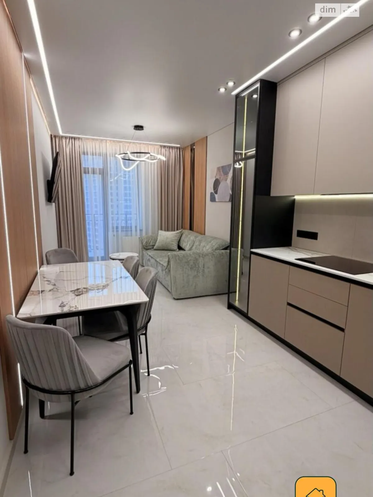 Продається 2-кімнатна квартира 67 кв. м у Одесі, вул. Генуезька, 1/1 - фото 1