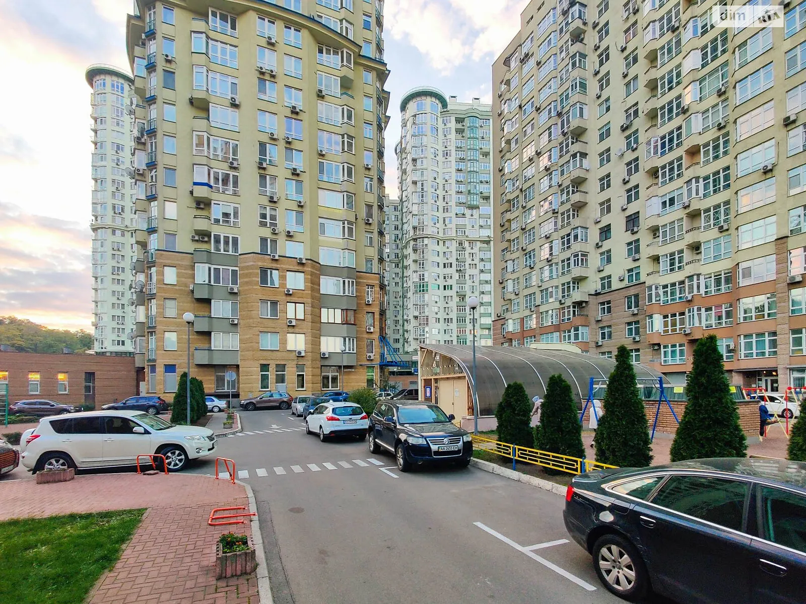 Продается 2-комнатная квартира 97.5 кв. м в Киеве, ул. Мокрая(Кудряшова), 16 - фото 1