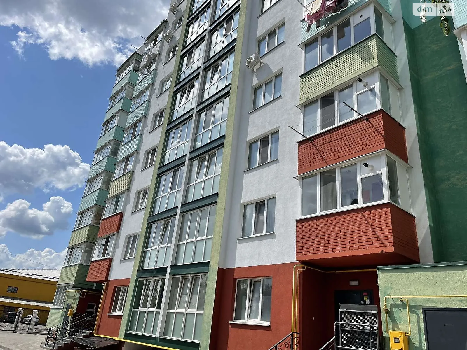 Продается офис 90 кв. м в бизнес-центре, цена: 85000 $ - фото 1