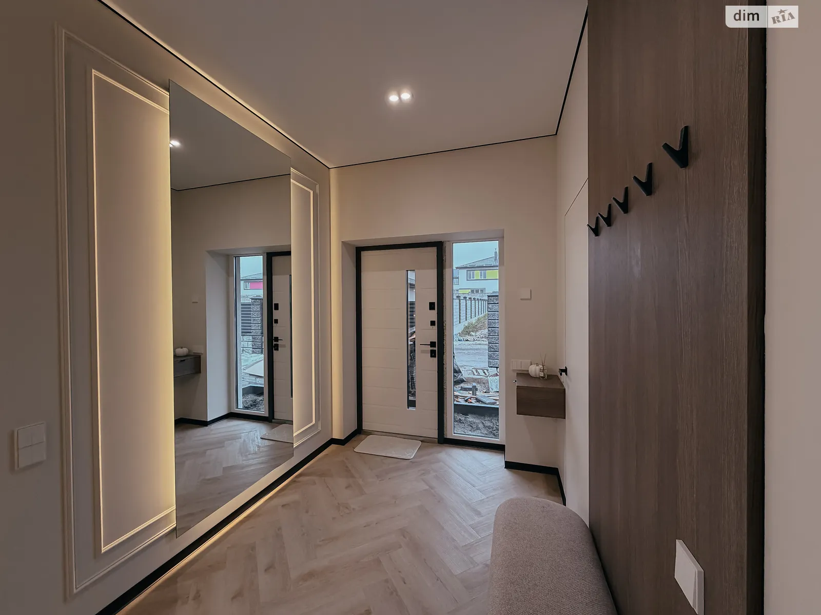 Продается одноэтажный дом 100 кв. м с участком, цена: 180000 $ - фото 1