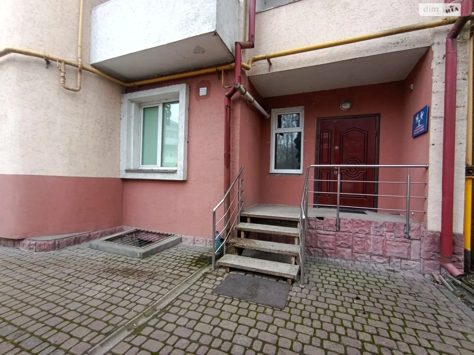 Сдается в аренду офис 82 кв. м в бизнес-центре, цена: 20000 грн - фото 1