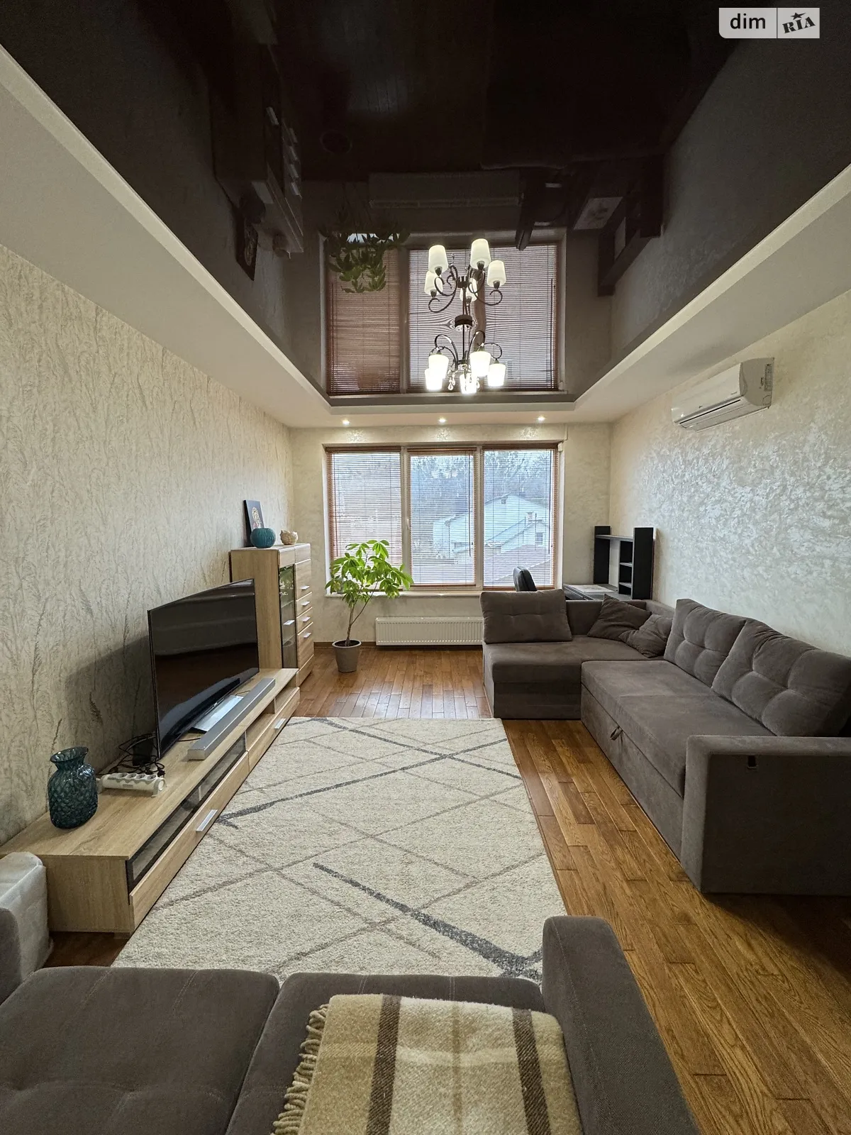 Продается 1-комнатная квартира 41.2 кв. м в Львове, ул. Скниловская, 65А - фото 1