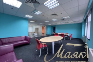 Довгострокова оренда офісного приміщення, Київ, р‑н. Центр, ст.м. Університет, Богдана Хмельницького вулиця, буд. 52/17