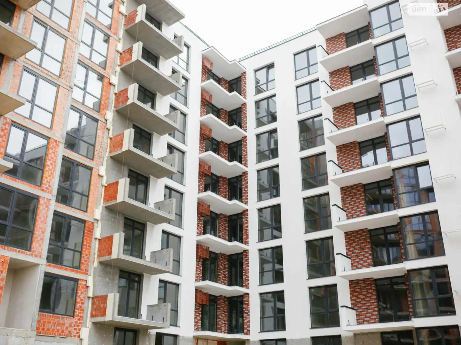 Продається 3-кімнатна квартира 96 кв. м у Винниках, вул. Лісна, 5Д - фото 1