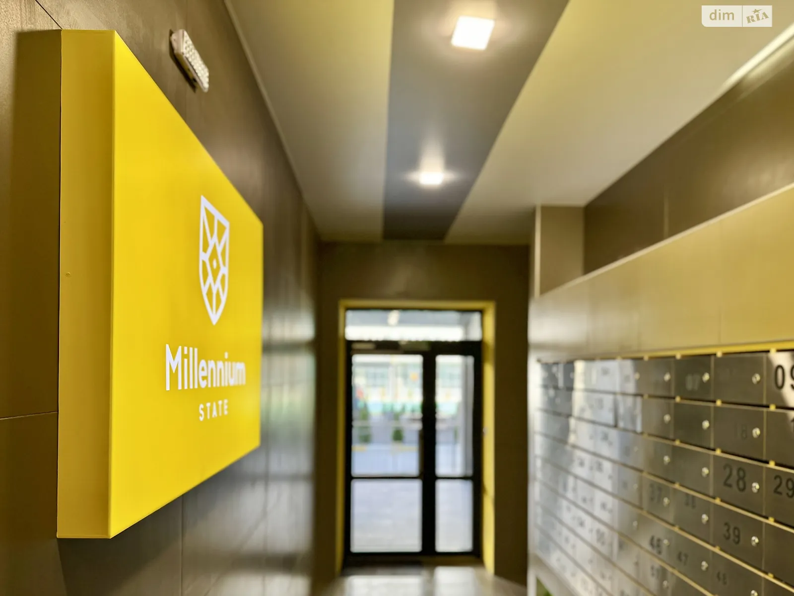 Продается 1-комнатная квартира 66.6 кв. м в Буче, ул. Ивана Кожедуба - фото 1