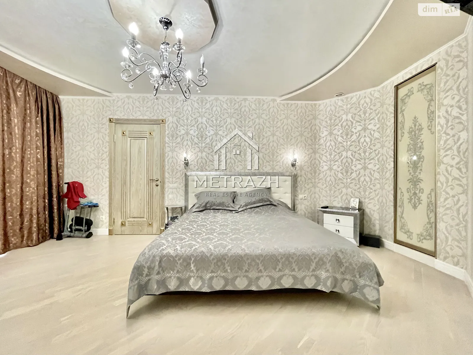 Продається 4-кімнатна квартира 141.4 кв. м у Харкові, вул. Гольдбергівська, 9 - фото 1