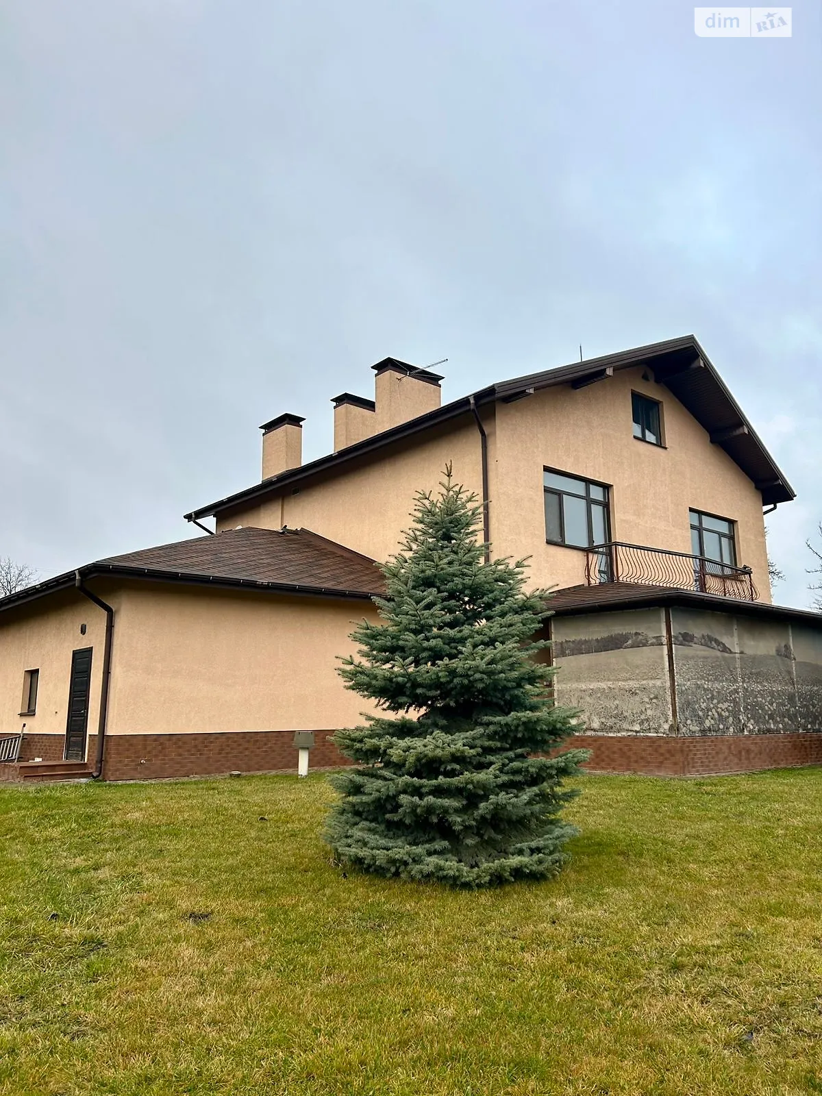 Сдается в аренду дом на 2 этажа 260.4 кв. м с бассейном, цена: 35000 грн - фото 1