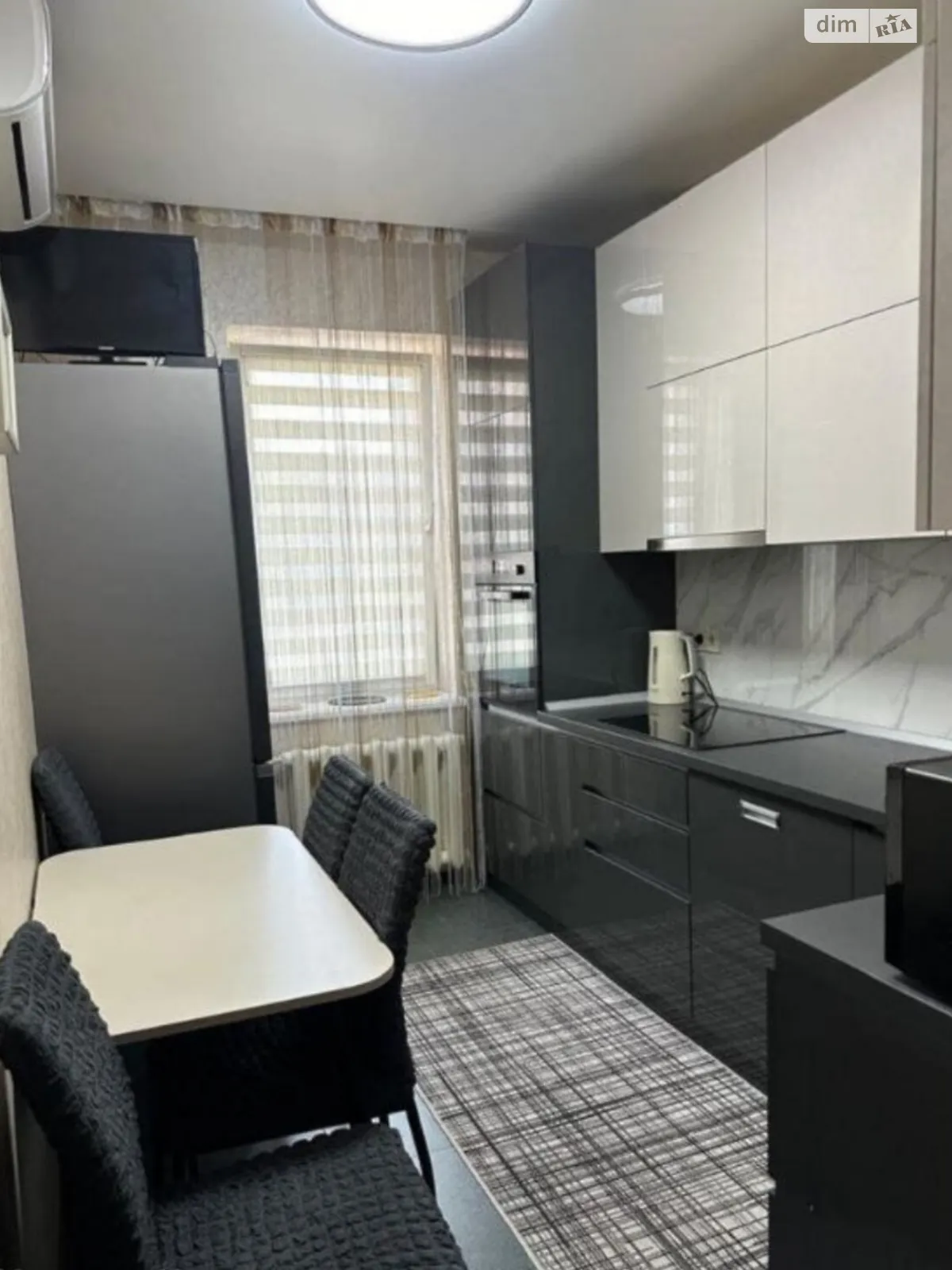 2-кімнатна квартира 67 кв. м у Луцьку, вул. Конякіна, 6А - фото 1