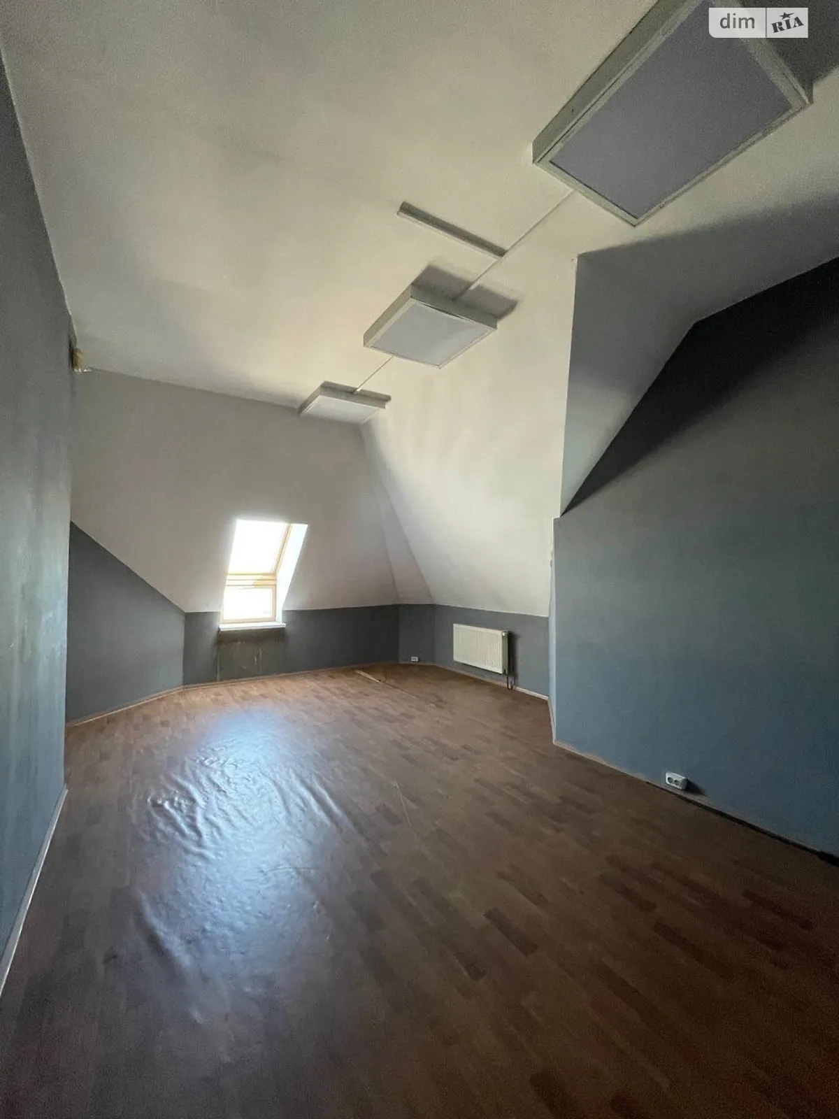 Продается 1-комнатная квартира 66.5 кв. м в Одессе, ул. Среднефонтанская, 19Б - фото 1