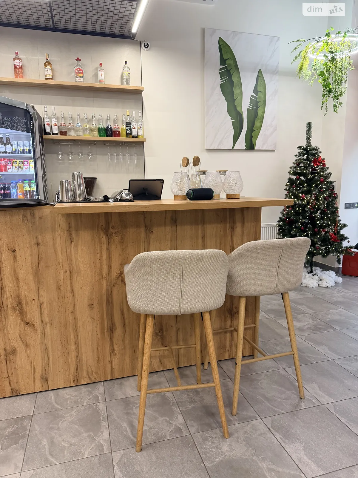 Продается объект сферы услуг 80 кв. м в 16-этажном здании, цена: 45000 $ - фото 1