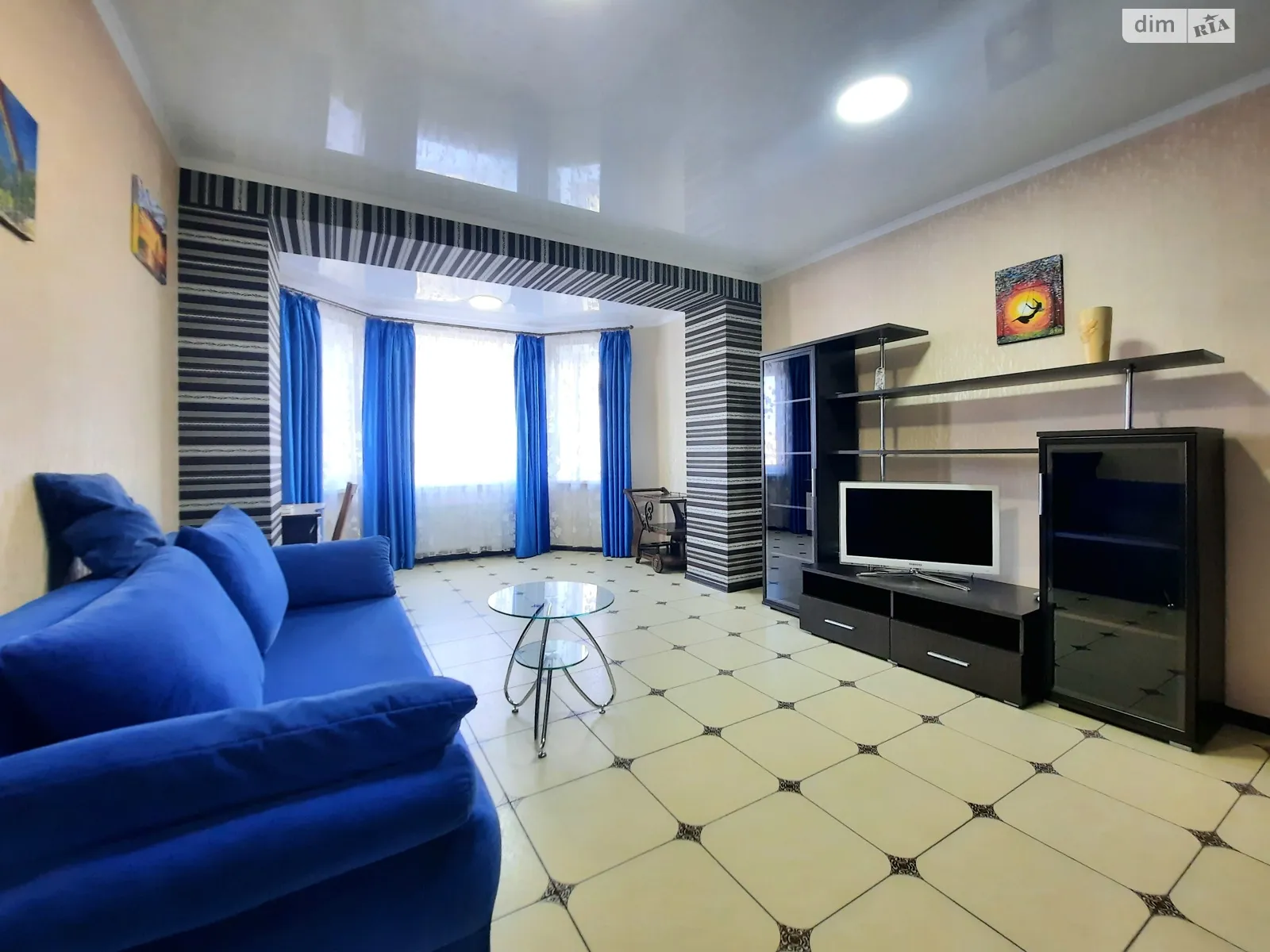 Сдается в аренду 1-комнатная квартира 57.3 кв. м в Кременчуге, цена: 16000 грн - фото 1