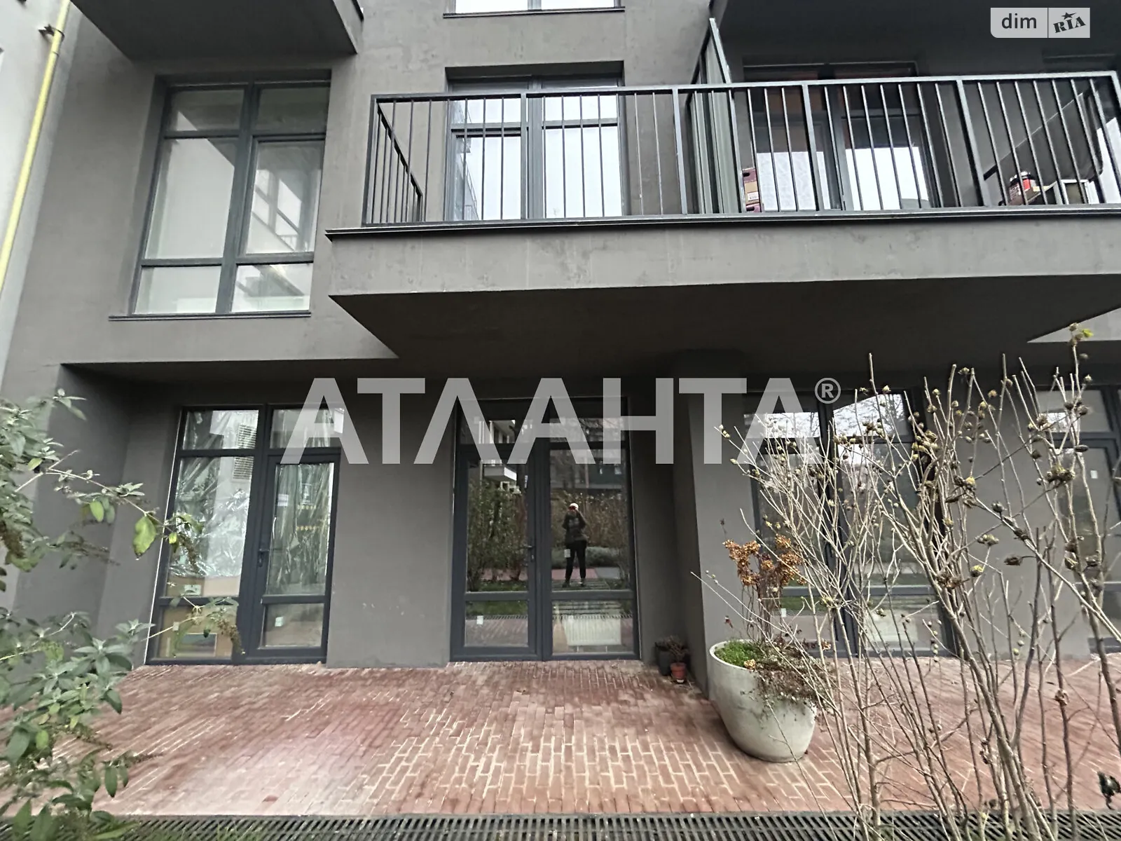 Продається 1-кімнатна квартира 41.8 кв. м у Одесі, вул. Дмитріївська(Дмитрія Донського) - фото 1