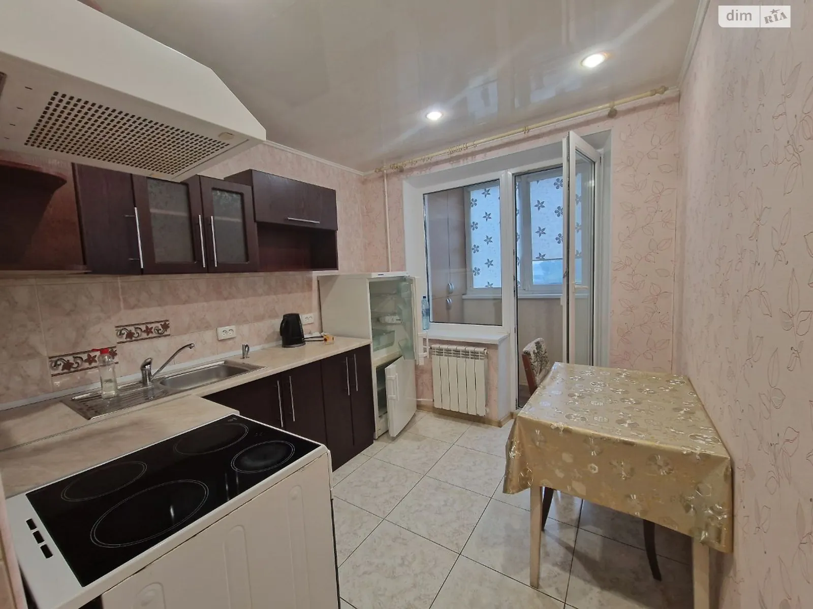 Продается 1-комнатная квартира 41 кв. м в Днепре, ул. Степана Рудницкого(Шолохова), 23 - фото 1