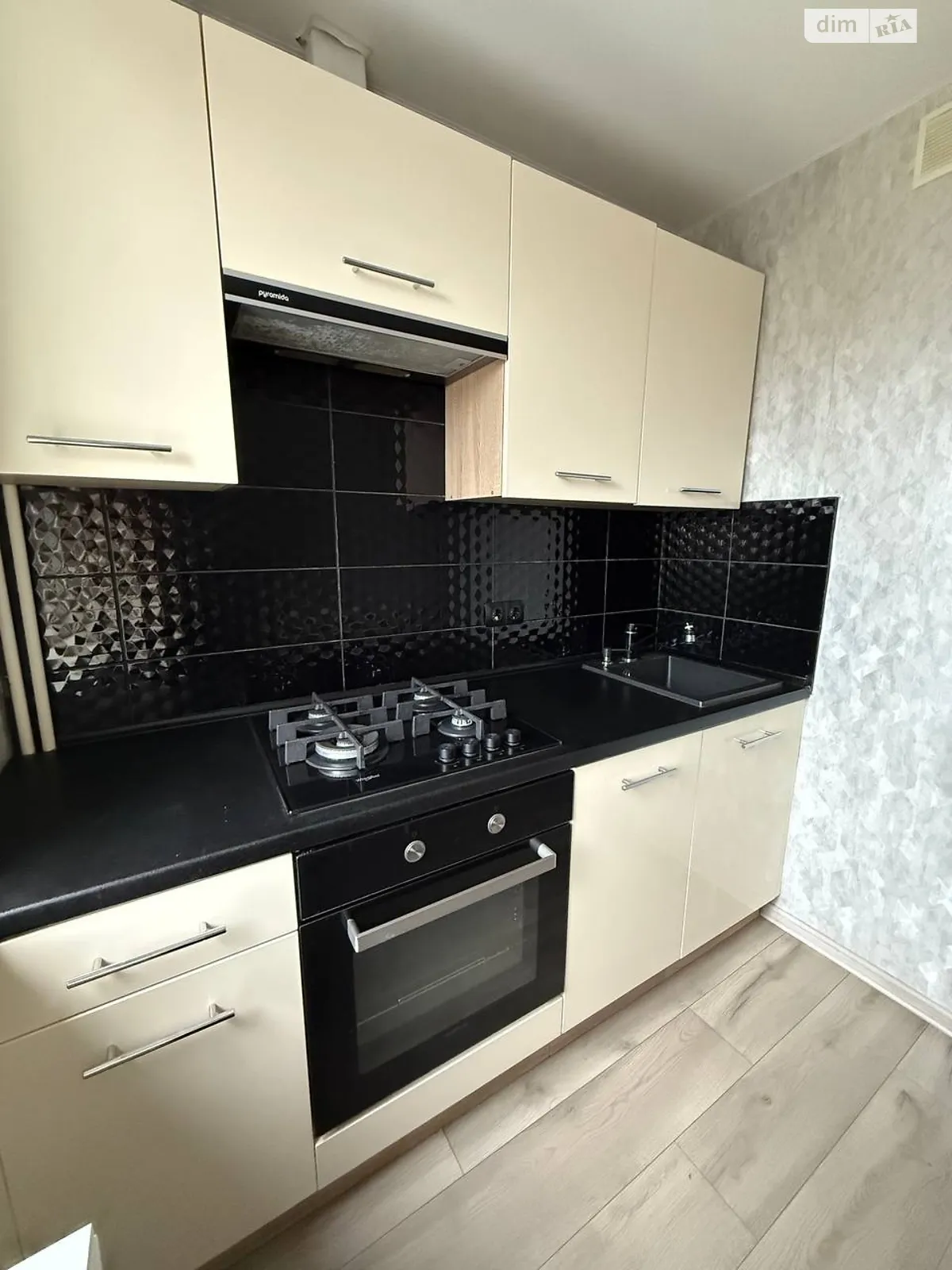 Продается 1-комнатная квартира 30.8 кв. м в Днепре, цена: 28500 $ - фото 1