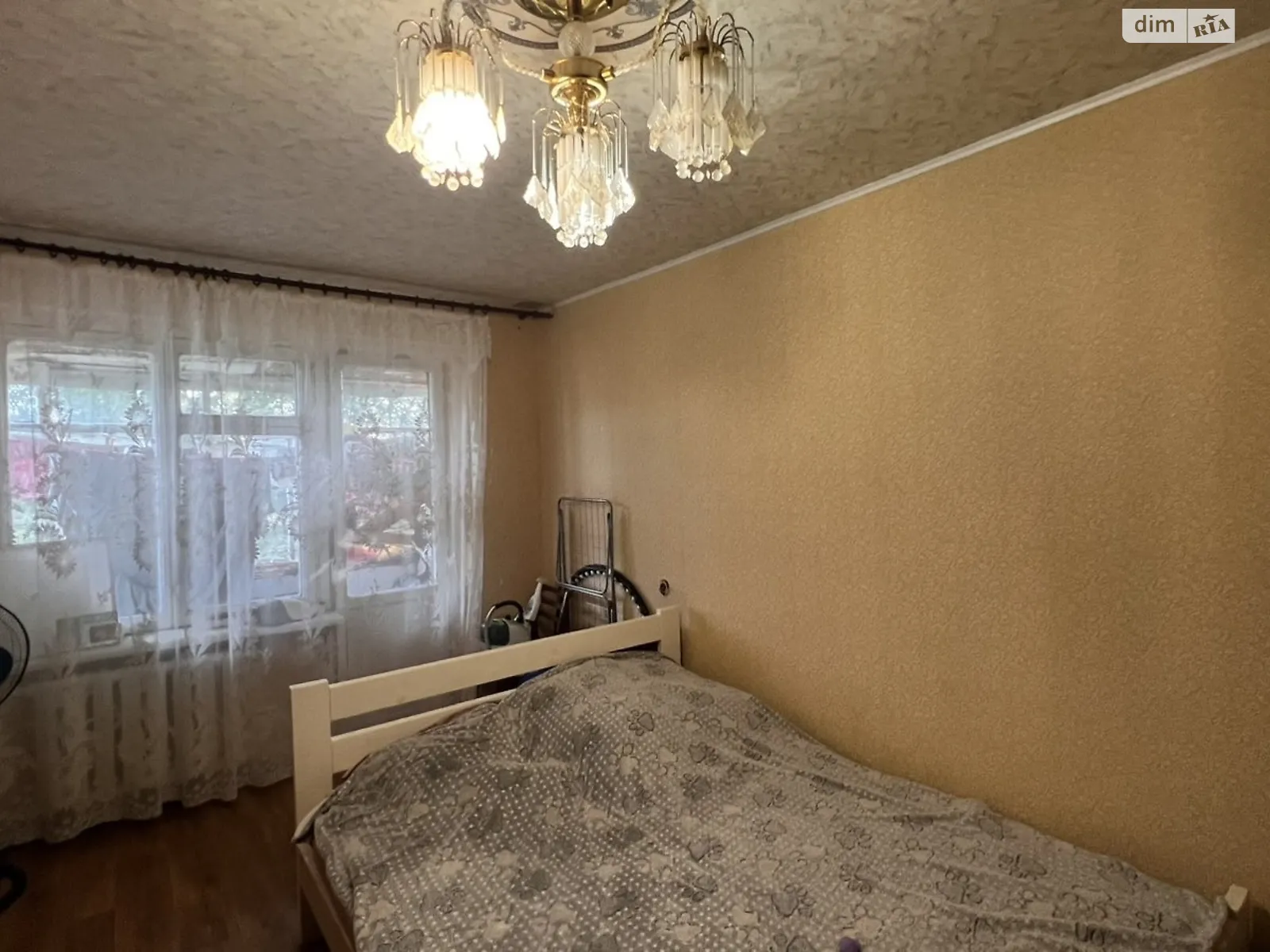 Продается 1-комнатная квартира 33 кв. м в Полтаве, ул. Братства тарасовцев(Партизанская) - фото 1