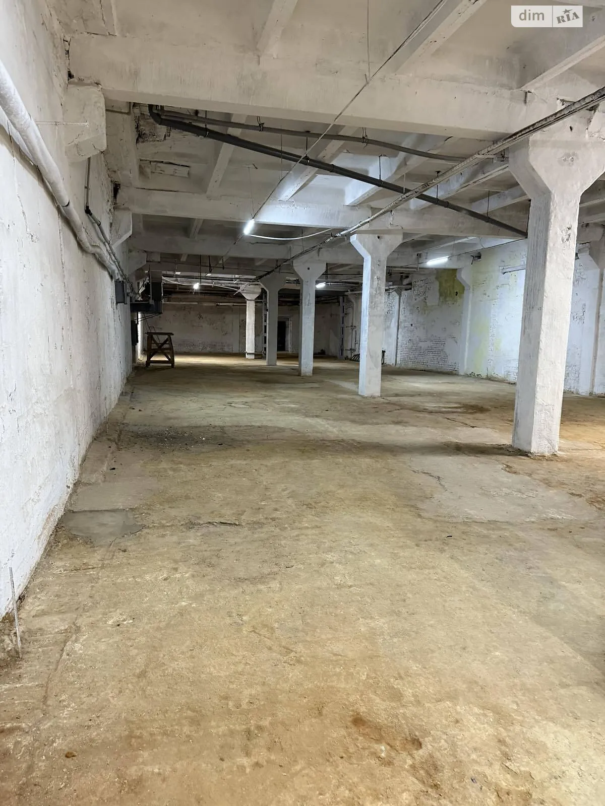 Сдается в аренду помещения свободного назначения 580 кв. м в 1-этажном здании, цена: 63800 грн - фото 1
