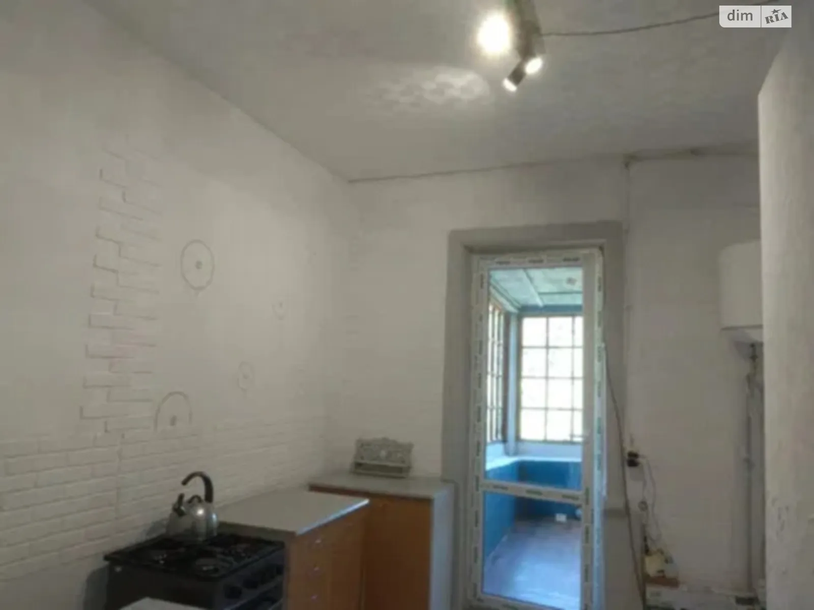 Продается 1-комнатная квартира 52 кв. м в Полтаве, ул. Монастырская, 13 - фото 1