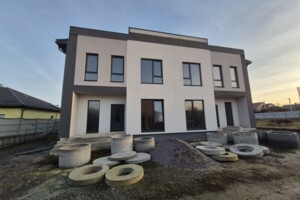 Продаж дуплекса, Вінниця, р‑н. Пирогово, Параджанова Сергія (Місячна) вулиця