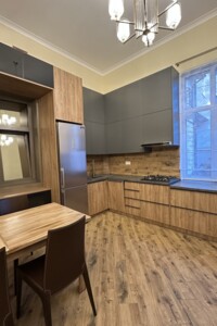 Куплю жилье Ивано-Франковской области