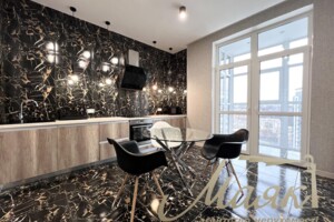 Довгострокова оренда квартири, Київ, р‑н. Чорна Гора, ст.м. Звіринецька(Дружби народів), Андрія Верхогляда (Драгомирова) вулиця, буд. 15А