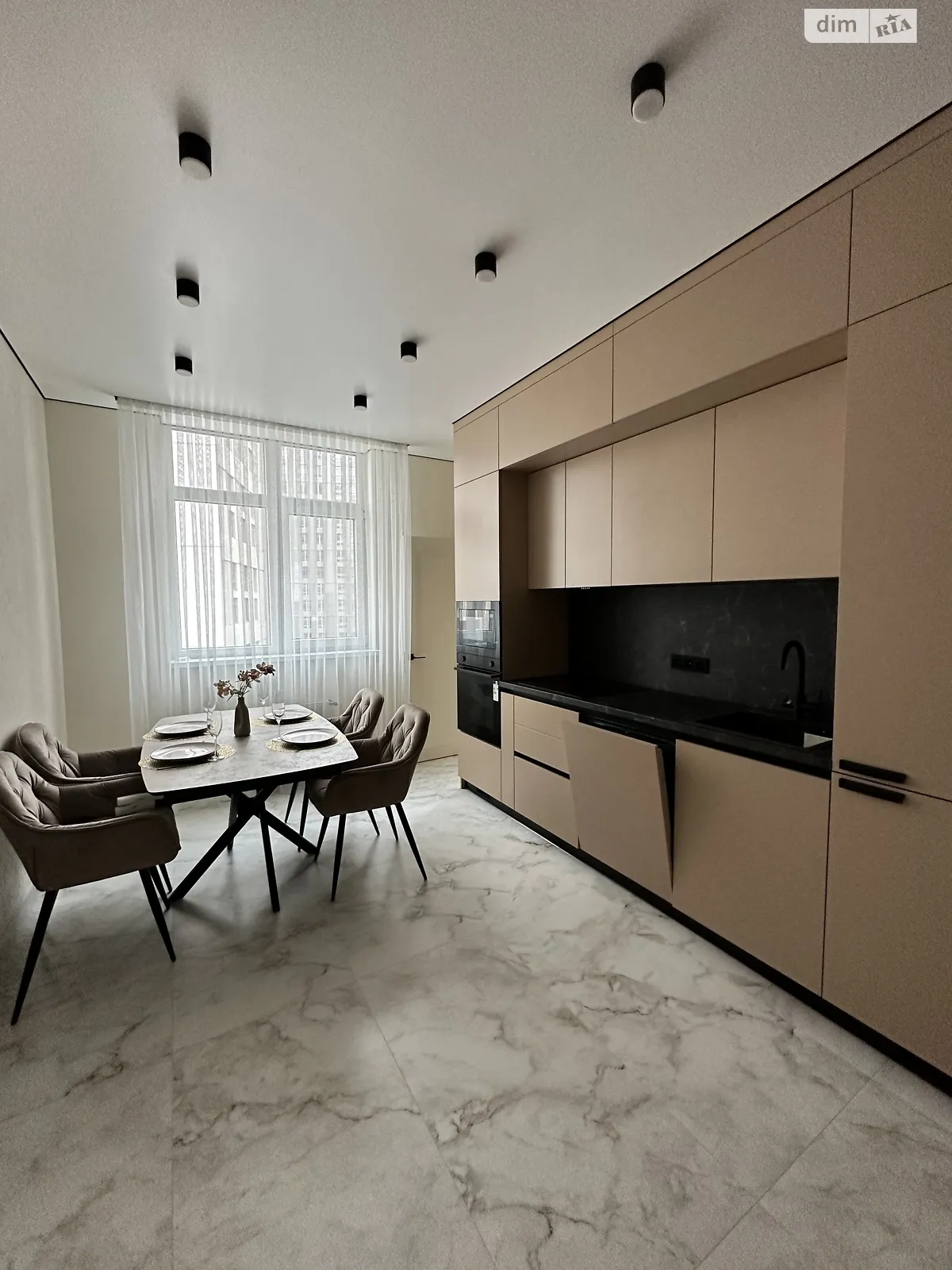 Продается 2-комнатная квартира 65 кв. м в Одессе, ул. Краснова - фото 1