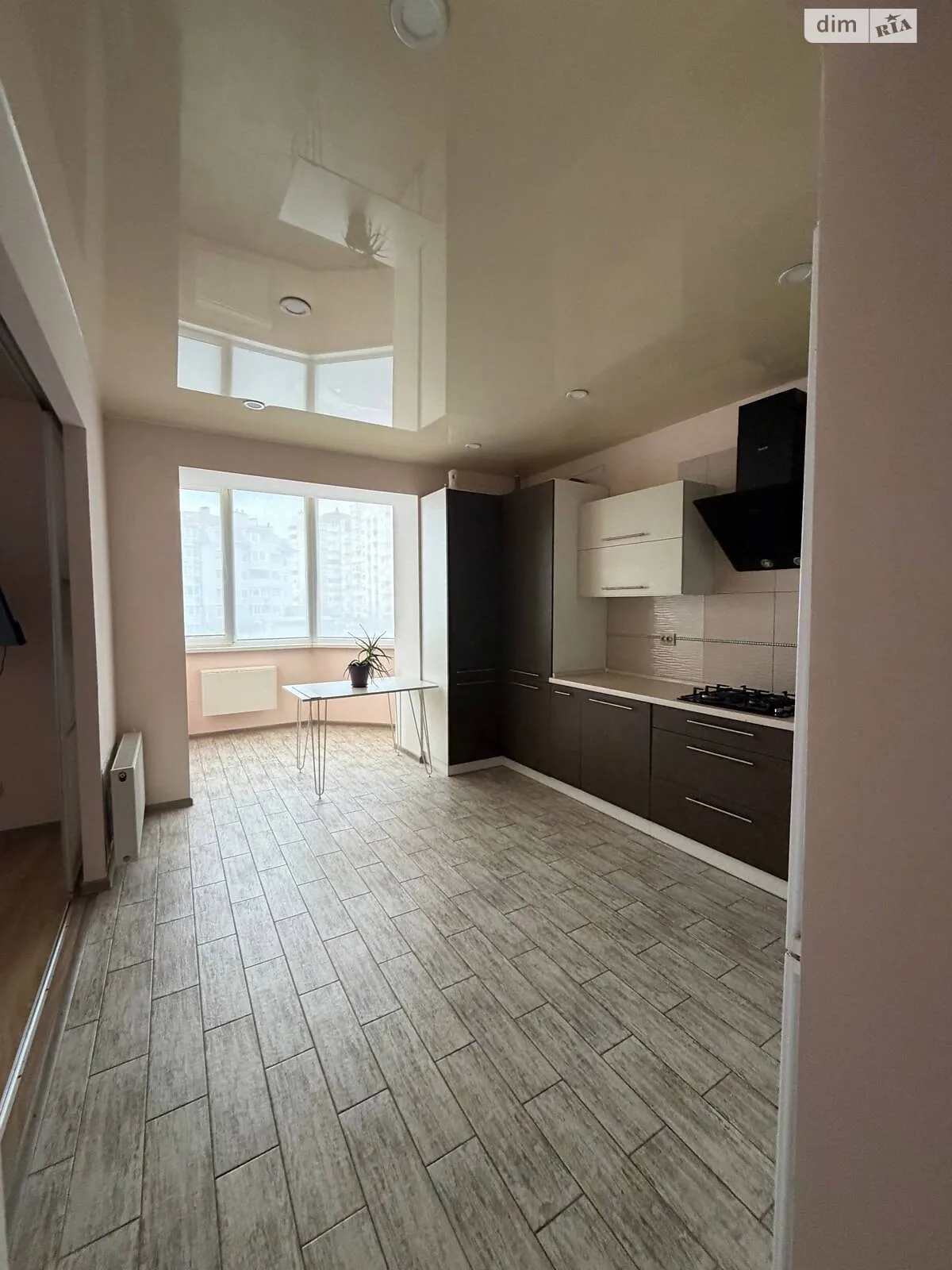 Продається 1-кімнатна квартира 56.1 кв. м у Святопетрівське, бул. Лесі Українки, 10Б - фото 1