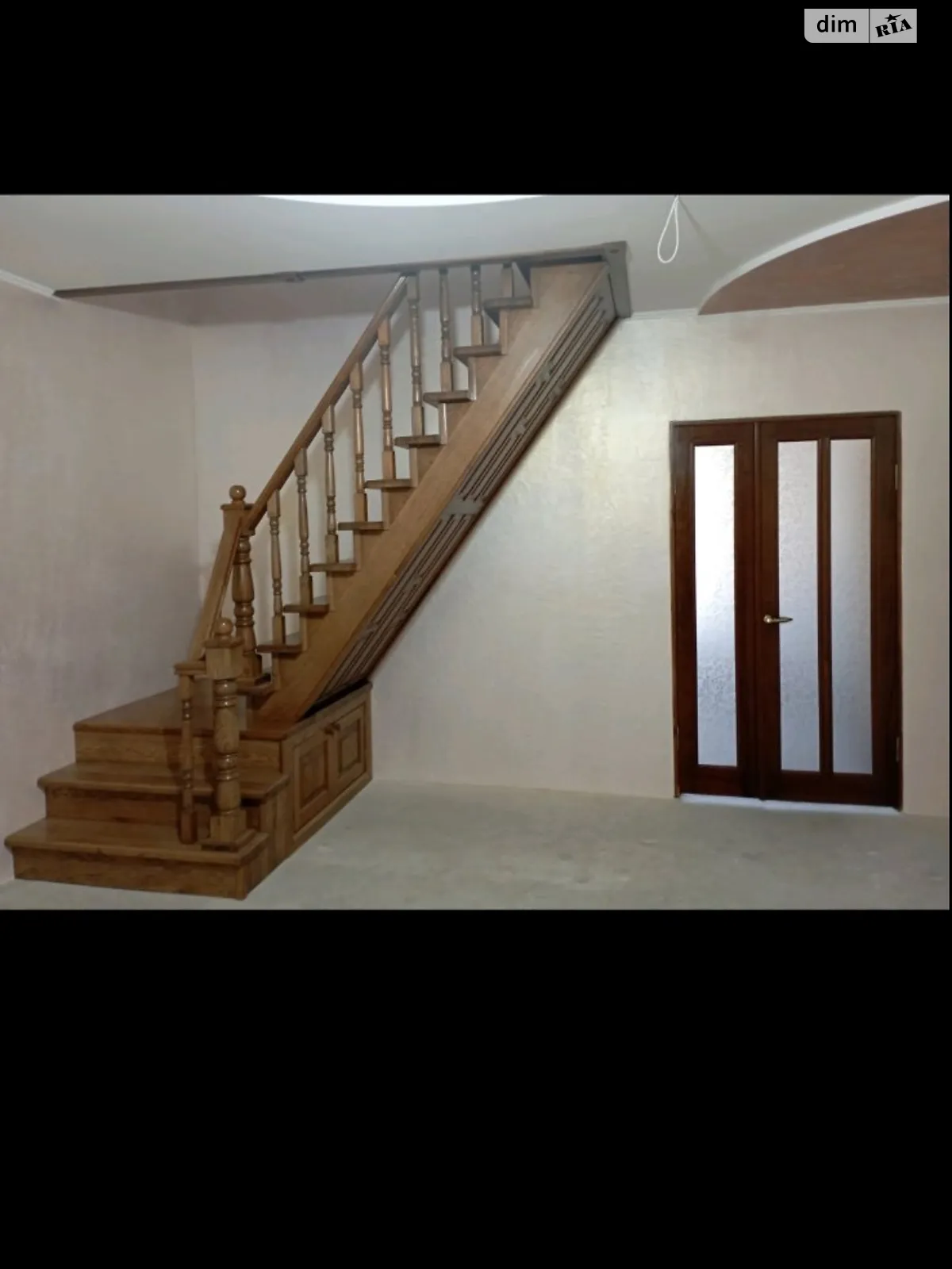 Продается дом на 2 этажа 200 кв. м с террасой, цена: 120000 $ - фото 1