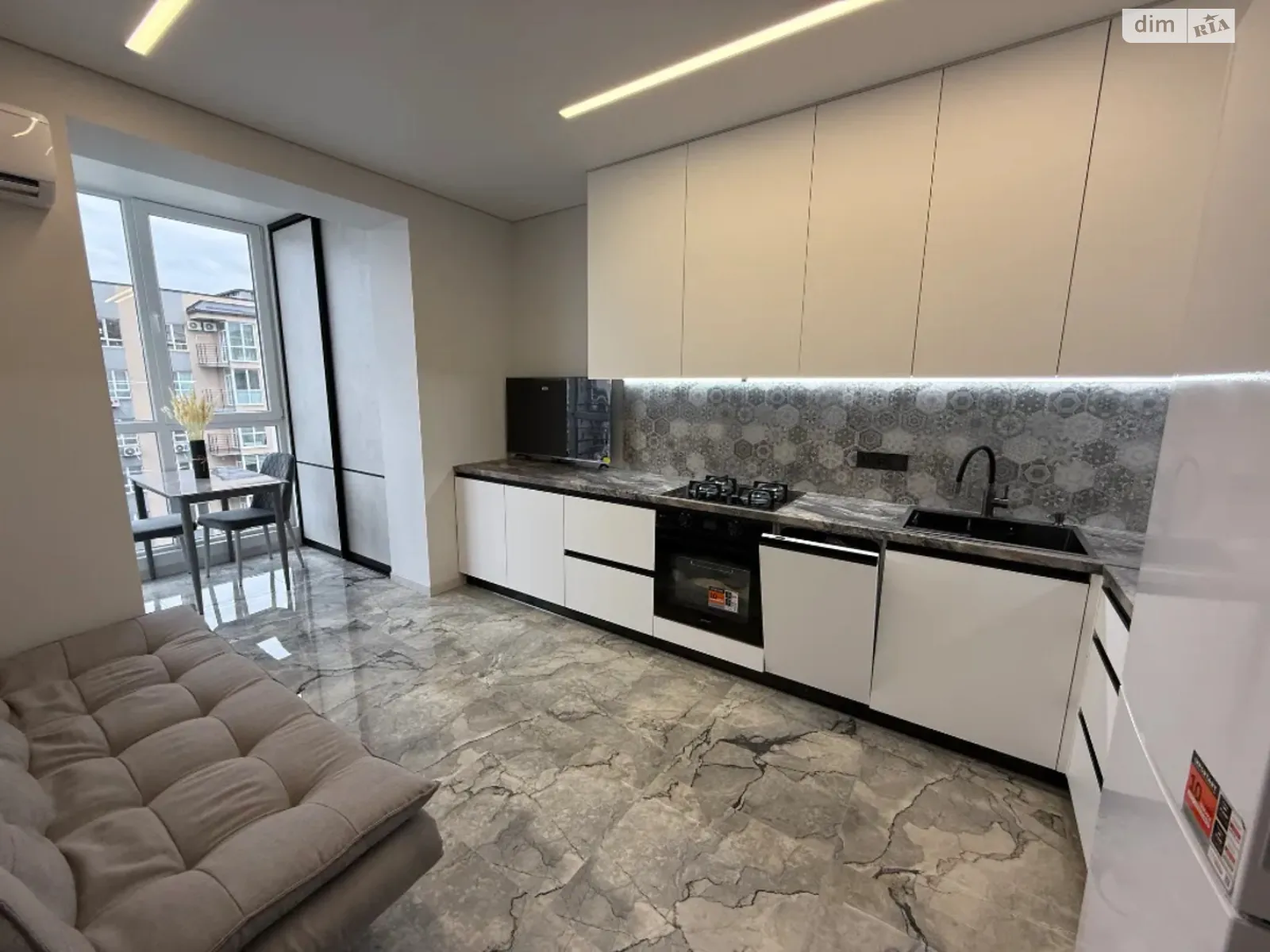 Продається 1-кімнатна квартира 45 кв. м у Дніпрі, вул. Сімейна, 6 - фото 1