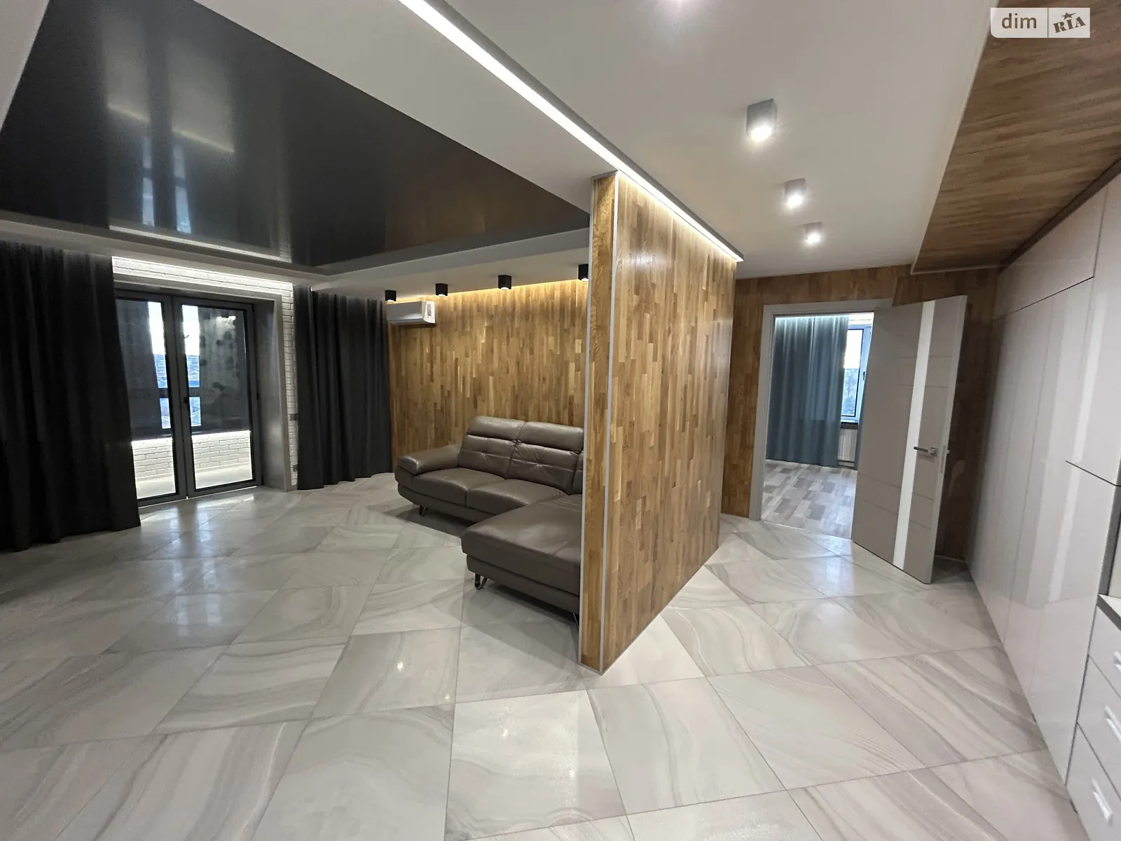 Продается 2-комнатная квартира 90 кв. м в Виннице, ул. Запорожская(Петра Запорожца), 4 - фото 1