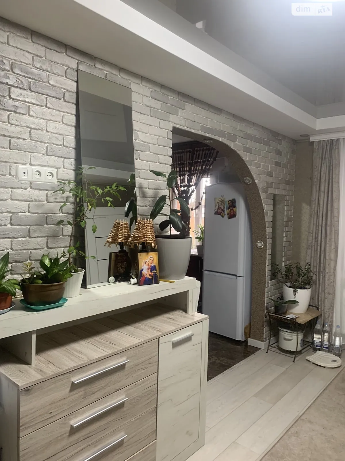 Продается 1-комнатная квартира 41 кв. м в Казатине, ул. Защитников Украины(8-я Гвардейская) - фото 1