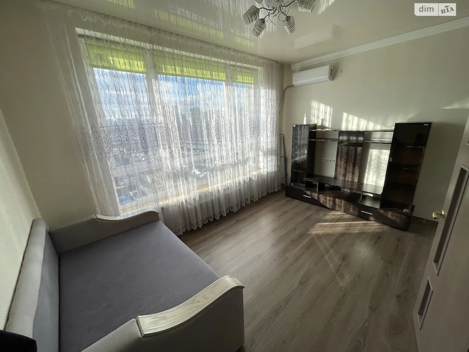 Сдается в аренду 1-комнатная квартира 35 кв. м в Киеве, ул. Каменская, 6 - фото 1