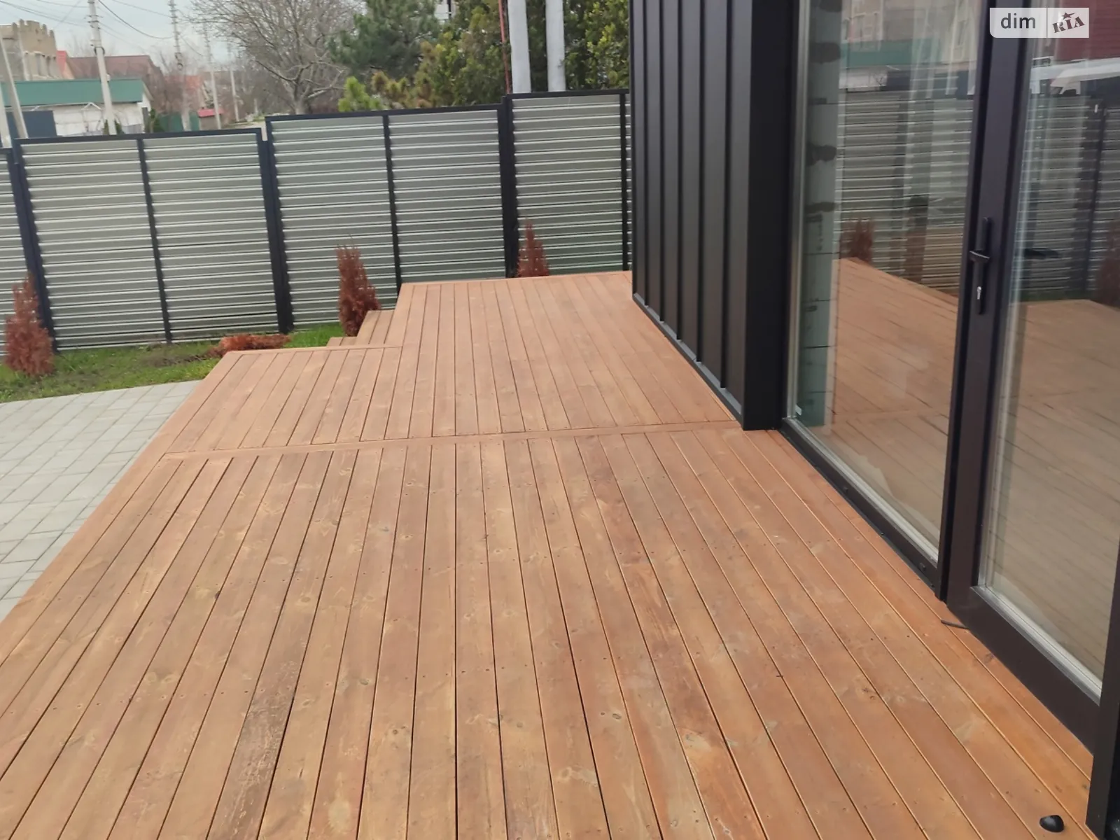 Продается одноэтажный дом 82 кв. м с гаражом, цена: 48000 $ - фото 1