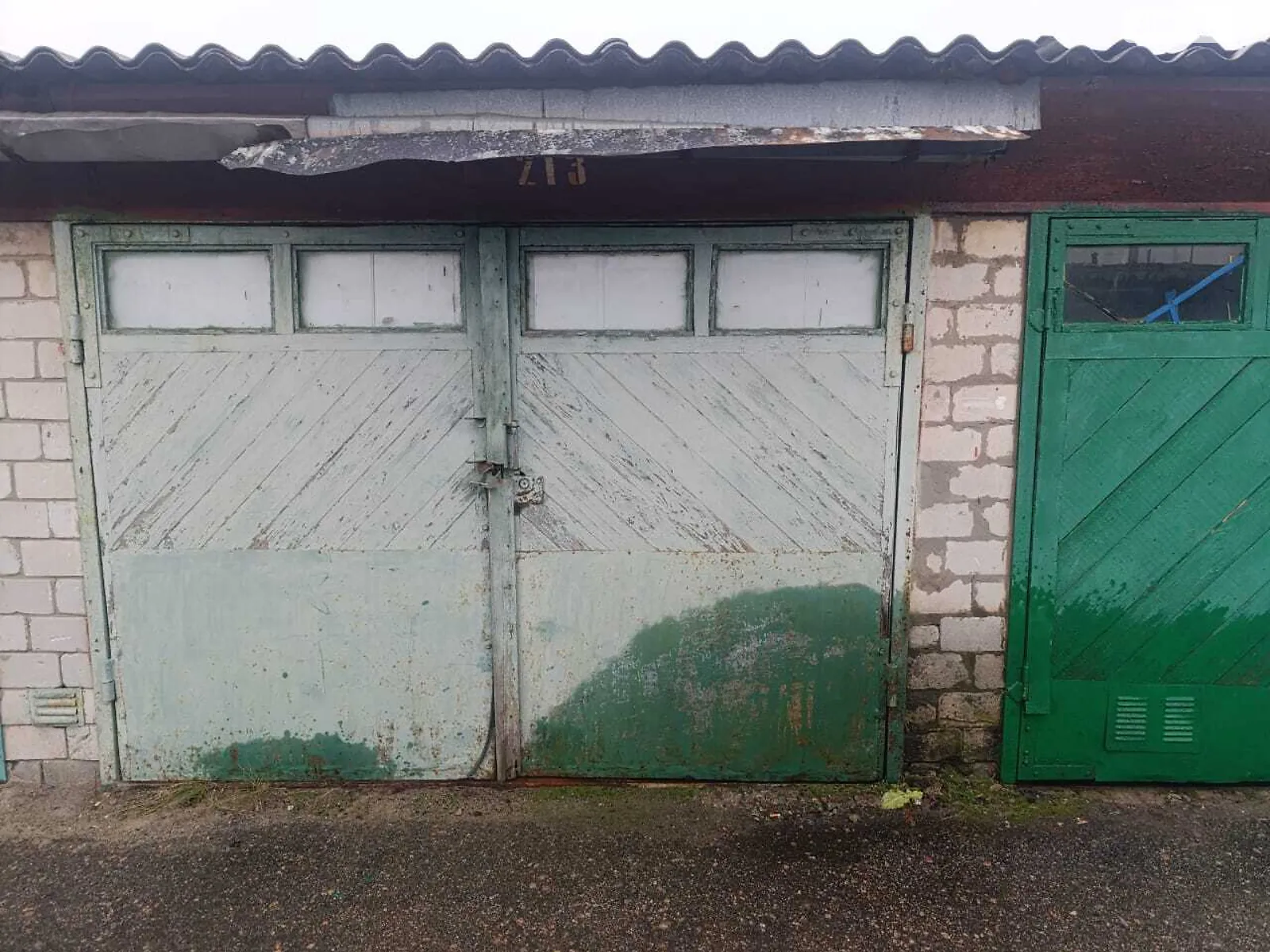 Продается место в гаражном кооперативе под легковое авто на 20 кв. м, цена: 5000 $ - фото 1