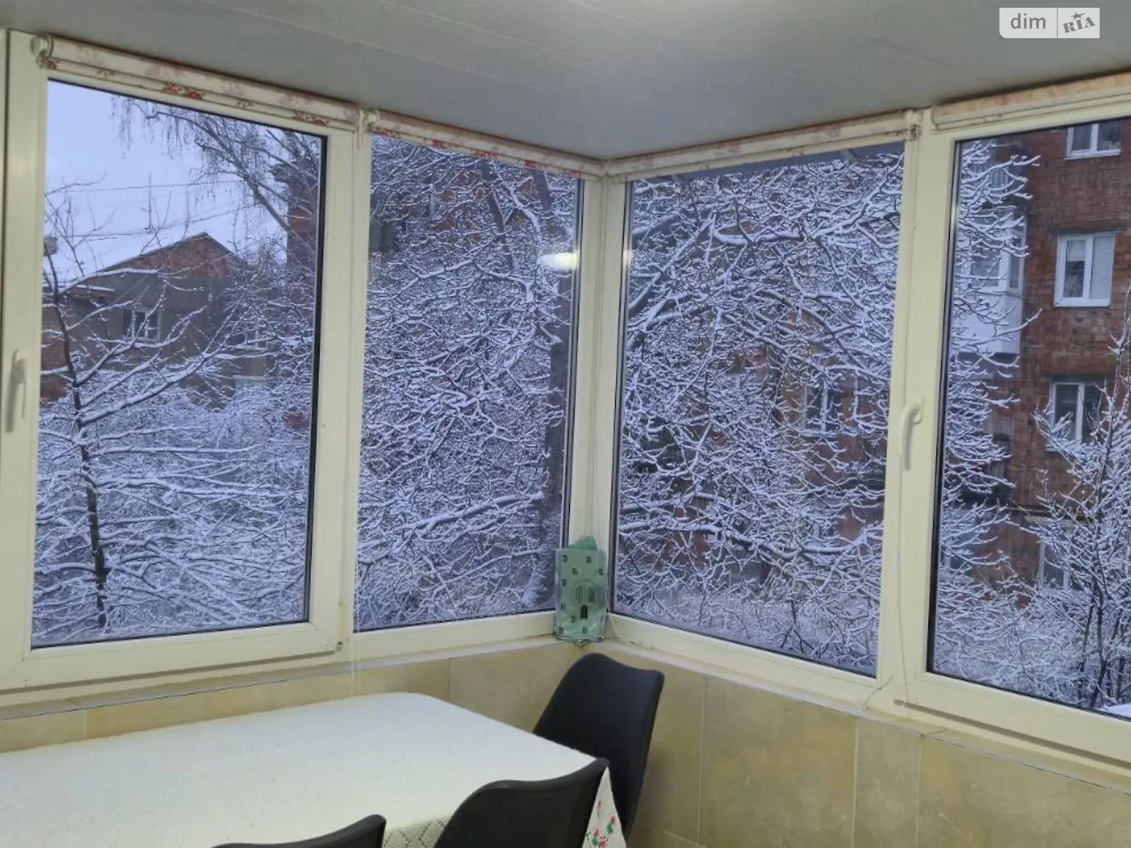 Продается 3-комнатная квартира 85.9 кв. м в Черновцах, ул. Толбухина Федора маршала - фото 1