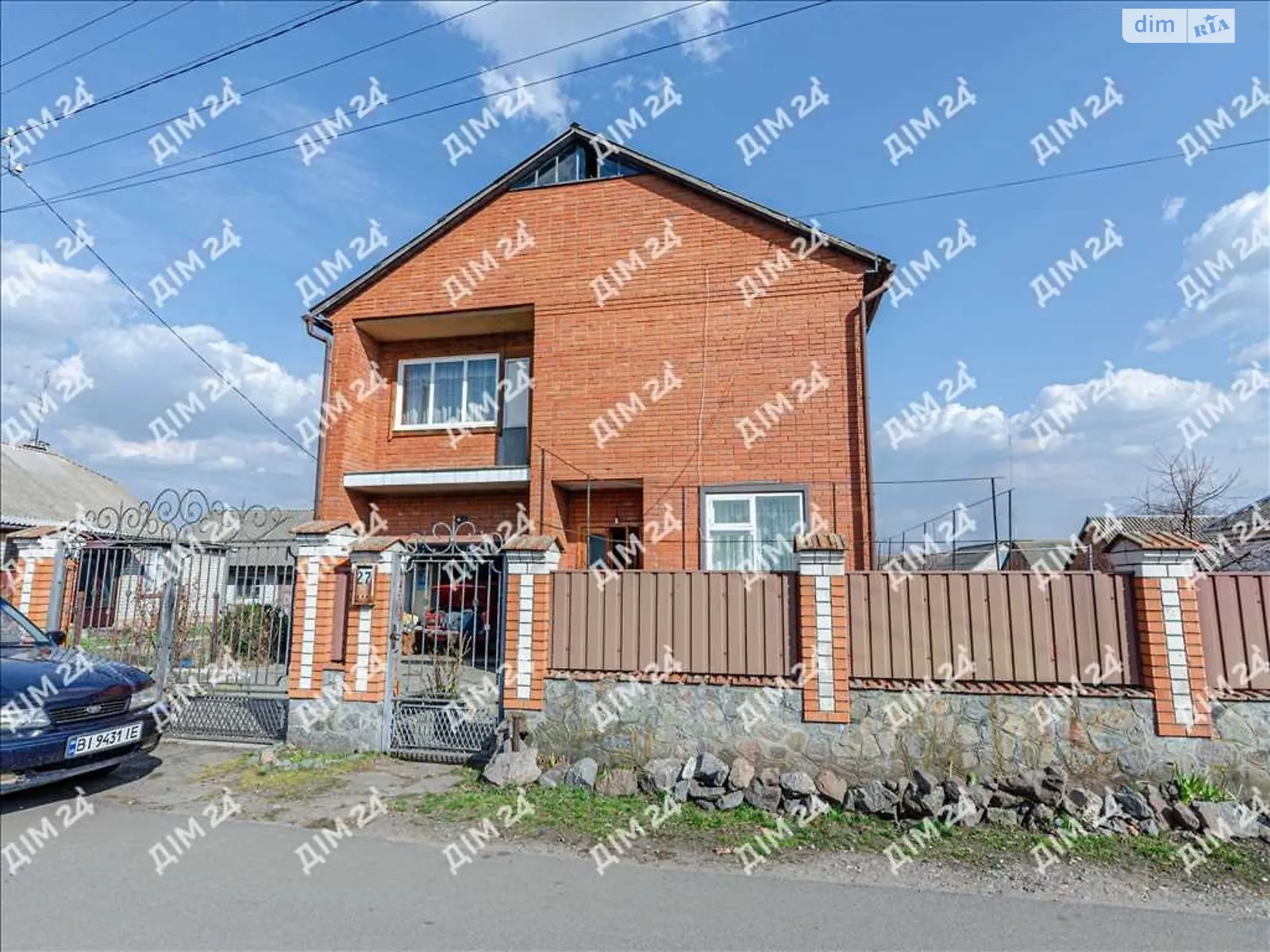 Продается дом на 2 этажа 185 кв. м с подвалом, цена: 60000 $ - фото 1